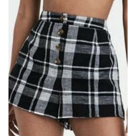 NEW American Eagle Black White Plaid Button Front High Waisted Shorts Size Large - Picture 3 of 3
